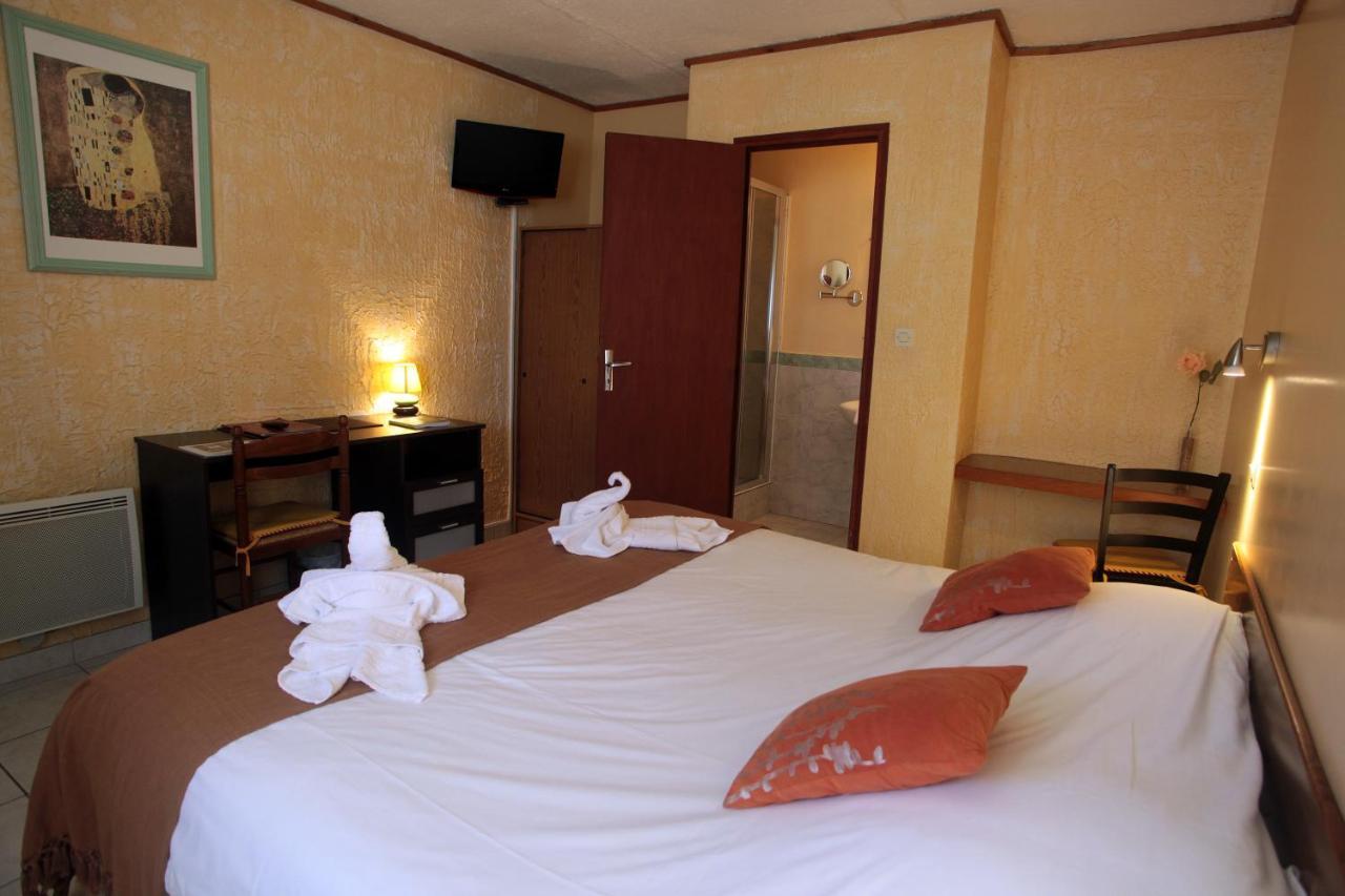 Logis Hotel Le Pressoir Saint Chinian Bagian luar foto
